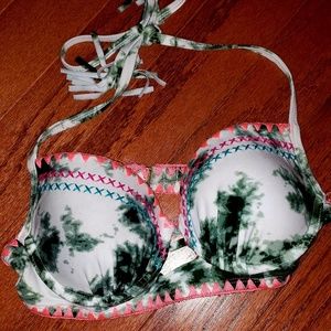 Bikini top